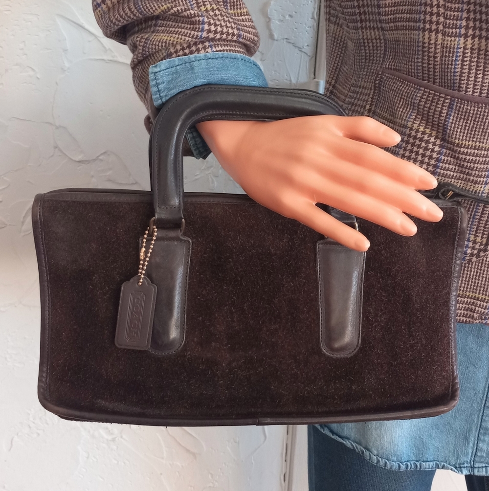 Coach Ruff-Out Suede, Mocha Zip-Top, Early 1970s - Picture 15 of 15